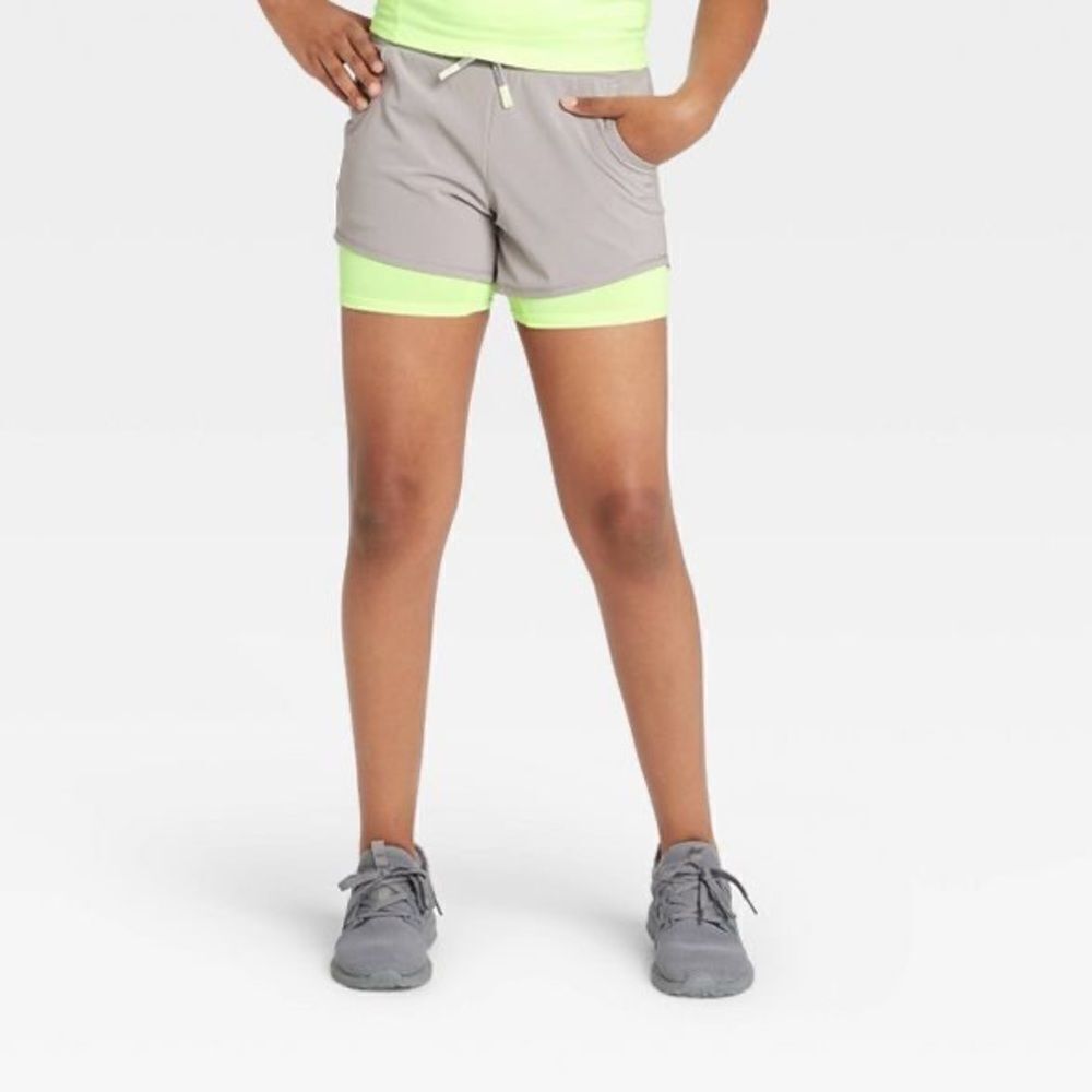 ✨ Mesh layered sport shorts✨